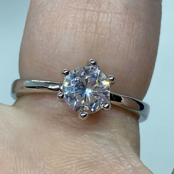 💛 925 .75ct CZ Solitaire Ring - Picture 3 of 7